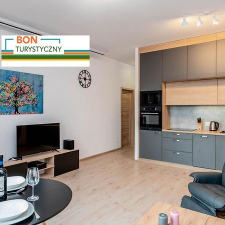 Apartwro - Apartament Przy Wyspie Slodowej, Garaz, Projektor, Rowery Wroclaw Exterior photo