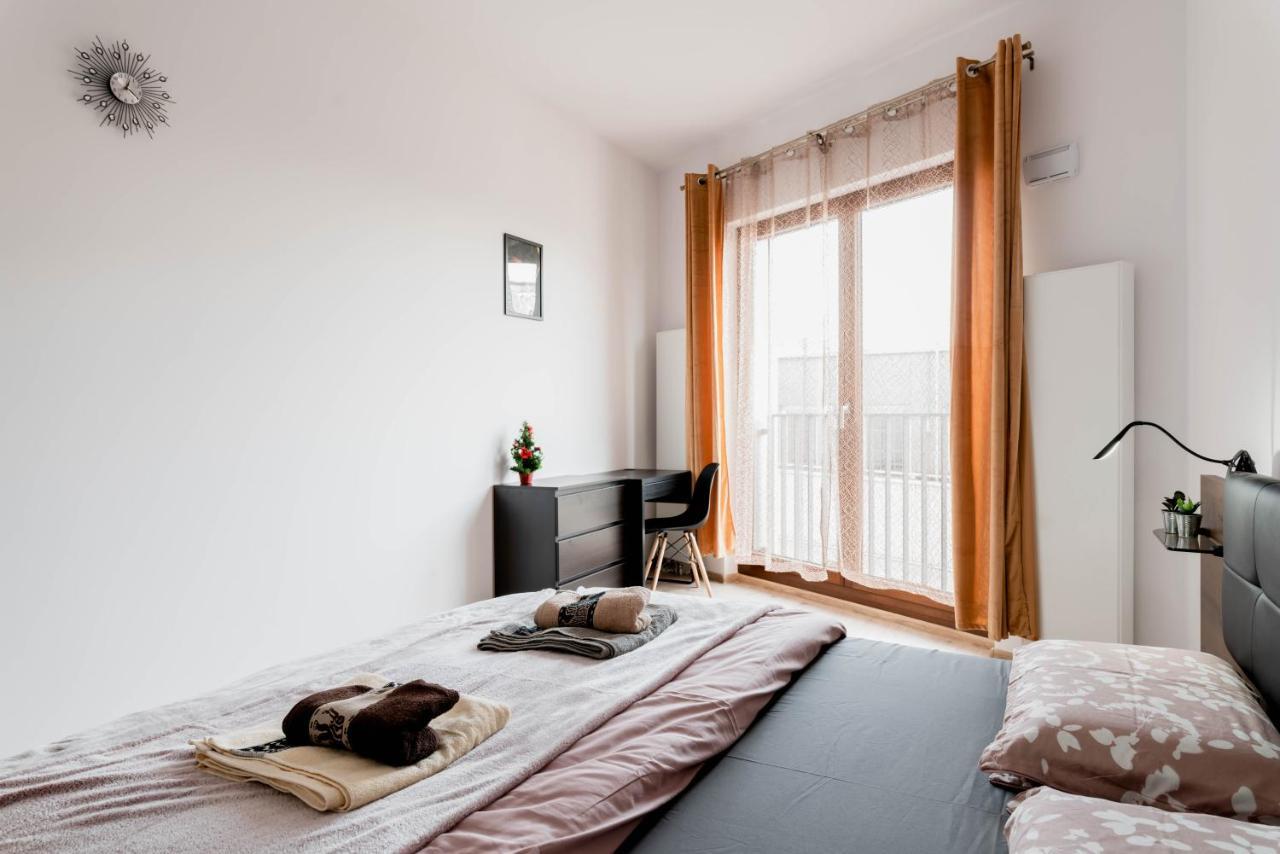 Apartwro - Apartament Przy Wyspie Slodowej, Garaz, Projektor, Rowery Wroclaw Exterior photo