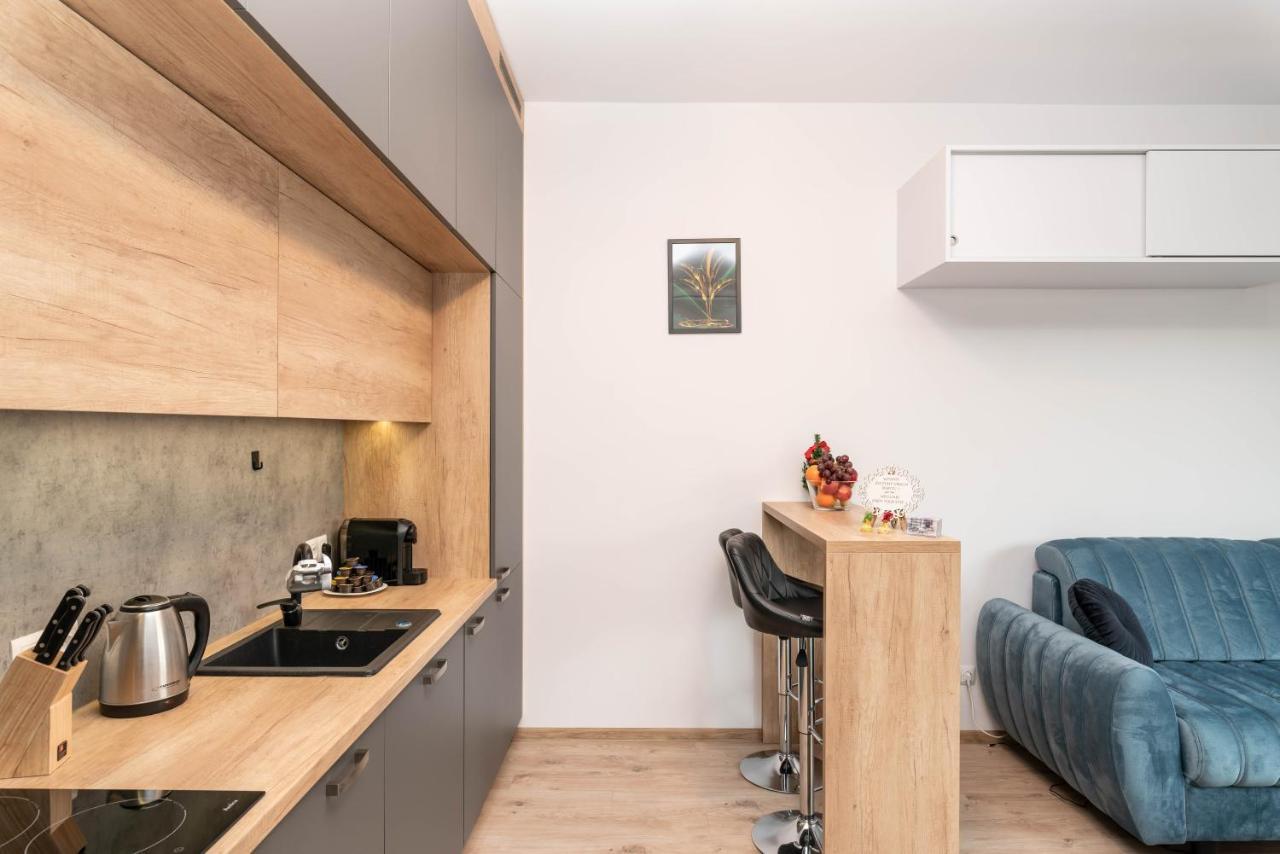 Apartwro - Apartament Przy Wyspie Slodowej, Garaz, Projektor, Rowery Wroclaw Exterior photo